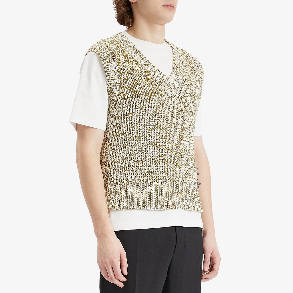 AMI Paris Men's Sleeveless V Neck Sweater White Cream/Lichen
